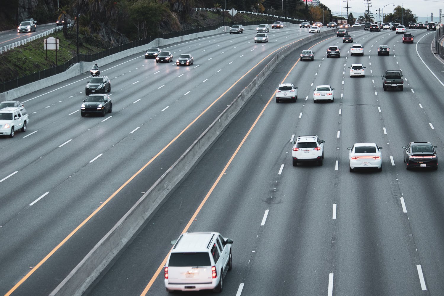 Stockton, CA – Car Accident on N El Dorado St near E Iris Ave Causes Injuries